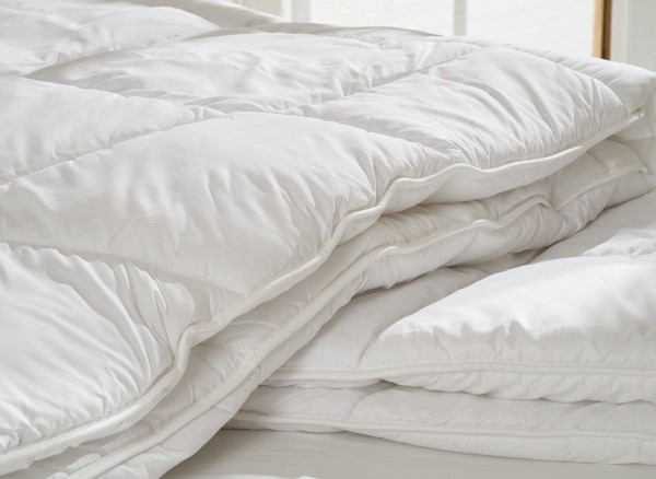 Home by TEMPUR® Luxe Fibre Cooling Duvet alternate view