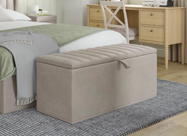Octavia Velvet-Finish Blanket Box second priority image