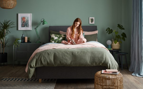 Silentnight Miracoil Pillow Top Limited Edition Mattress third priority image