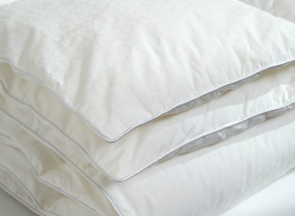 TheraPur Cool 10.5 Tog Duvet alternate view